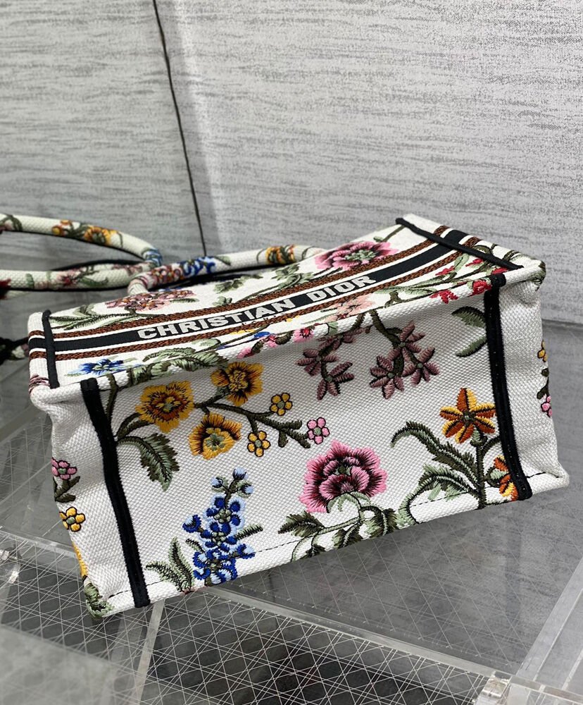 Christian Dior Small Dior Book Tote White - Image 5