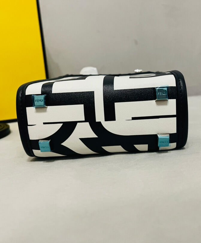 Fendi Mini Sunshine Shopper Two-tone printed leather Fendi Roma Capsule Mini-bag 8BS051 Black - Image 6