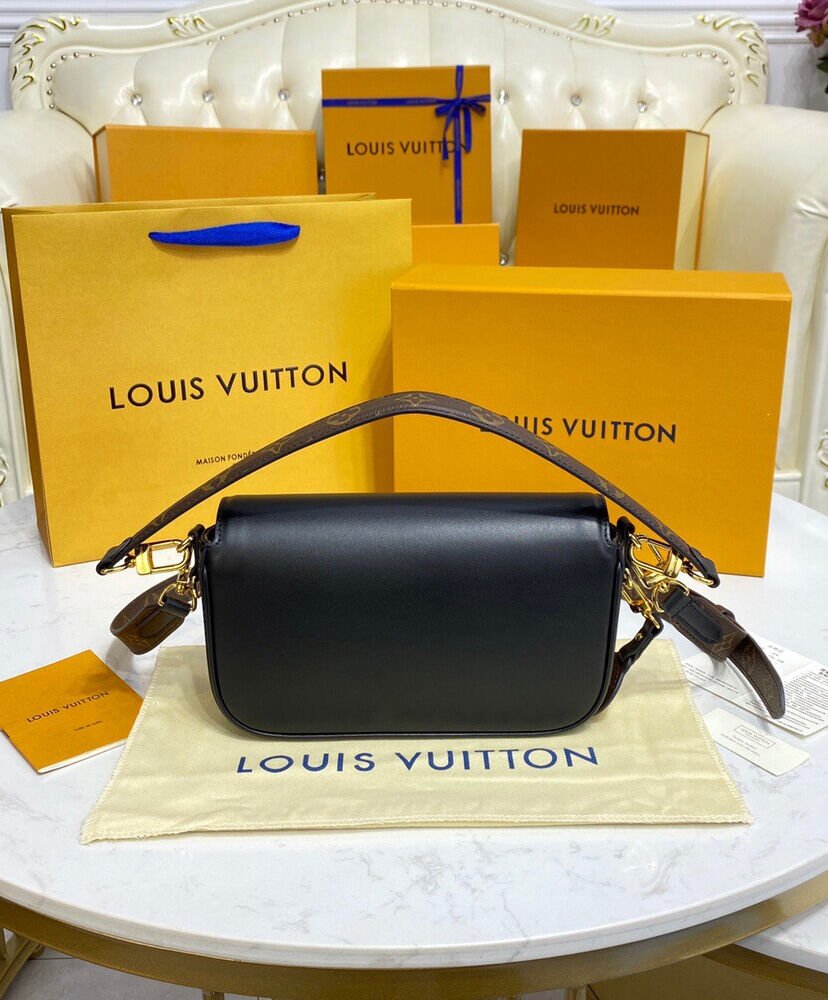 Louis Vuitton Swing Bag - Image 4