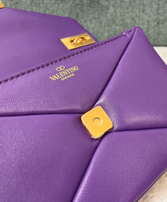 Valentino One Stud Nappa Bag With Chain Purple - Image 5