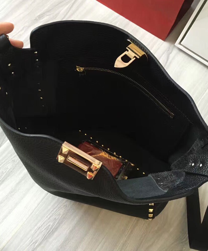 Valentino Rockstud Hobo Bag Black - Image 7