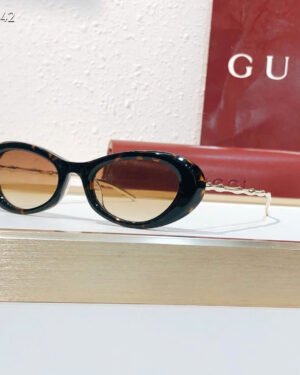 Gucci Women's Sunglasses GG2381S