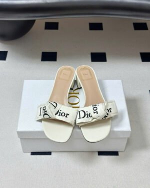 J'Adior Soupir Embroidered Cotton Sanals 3.5cm