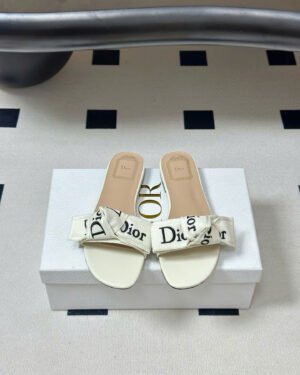 J'Adior Soupir Slide Embroidered Cotton