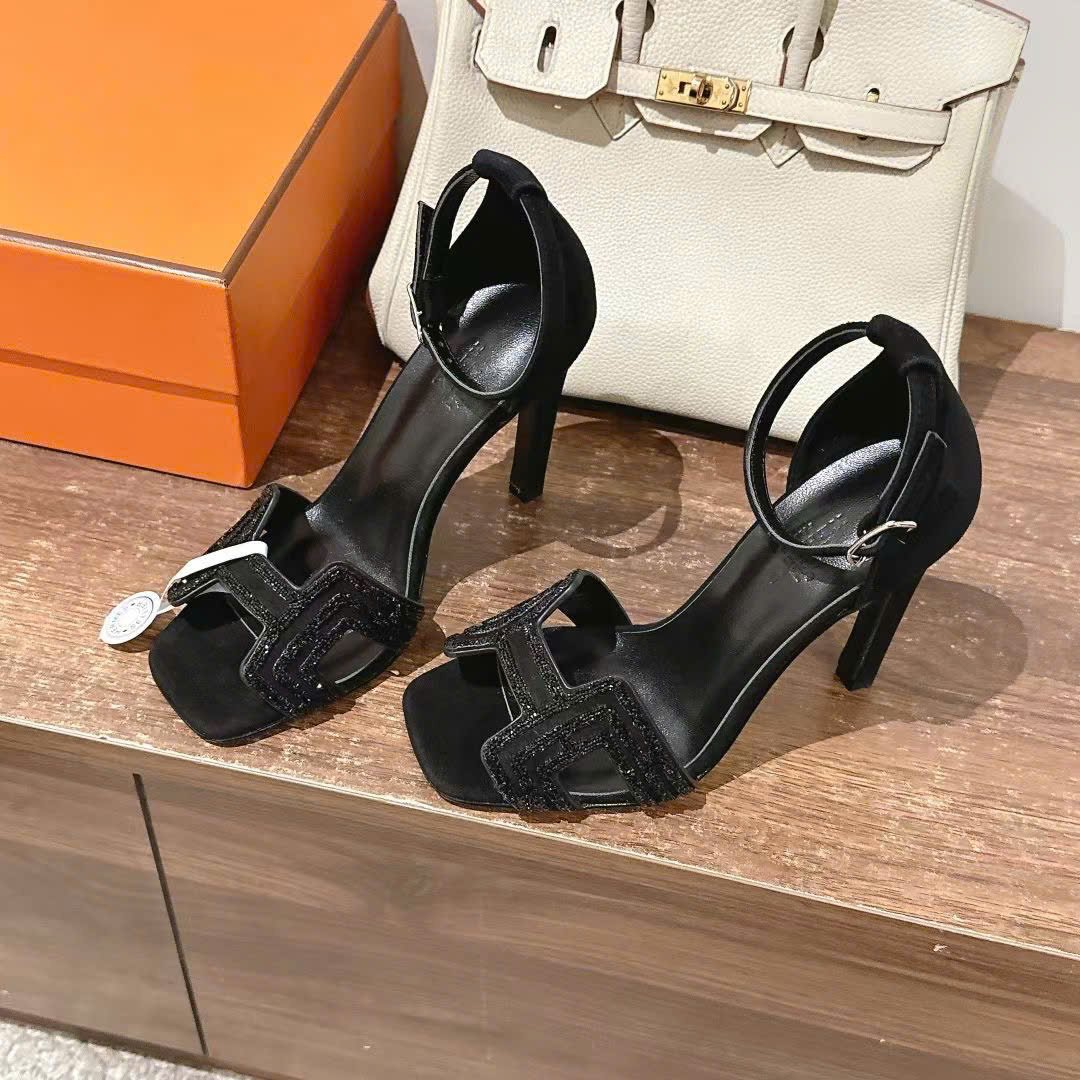 Hermès Joy Sandal Amarante Suede Leather 10.5cm - Image 5