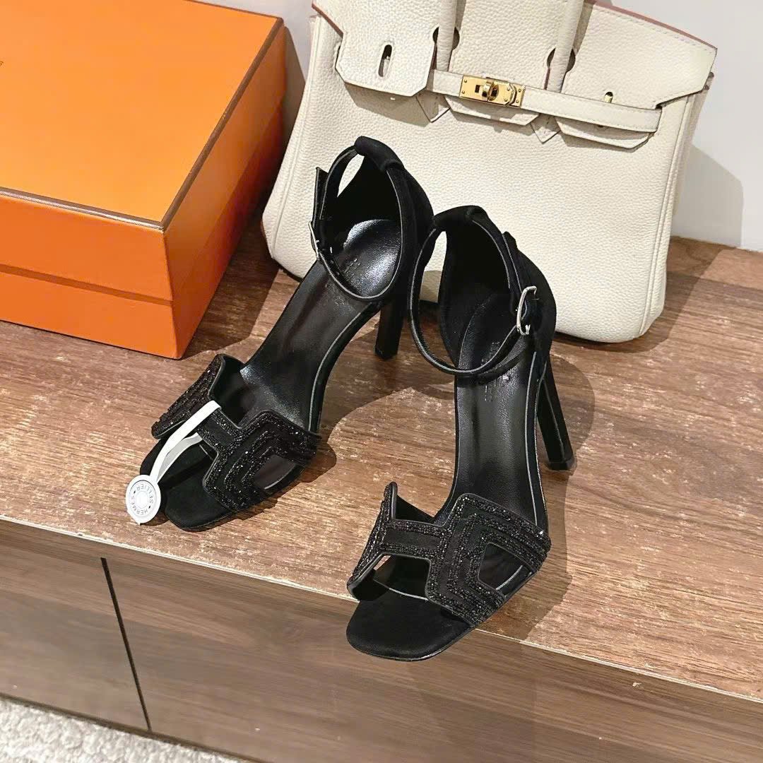 Hermès Joy Sandal Amarante Suede Leather 10.5cm - Image 6