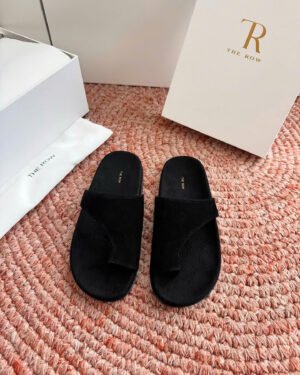 The Row Leather Flip Flop Sandals Elevated Coastal Minimalism
