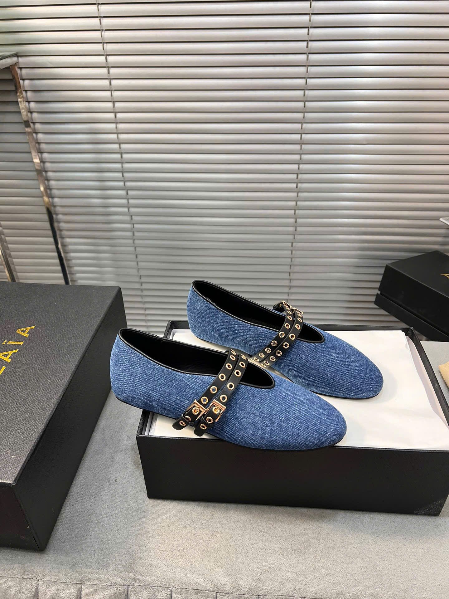Alaïa Autre Azzedine Print Fur Ballerines Flat Shoes - Image 3