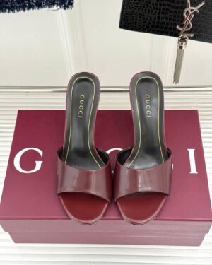 Gucci Women's Castello Slides with Bamboo Motif 7.5cm