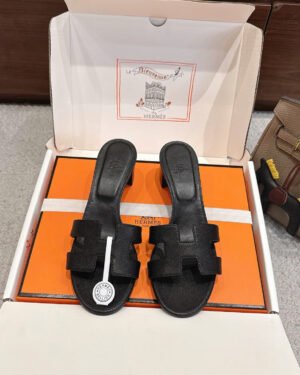 Hermès Oasis Sandal 4cm