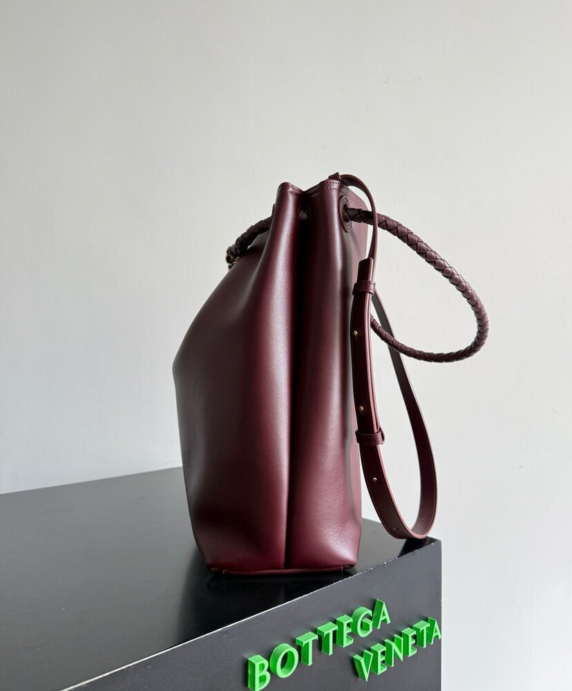 Bottega Veneta Andiamo Bucket 844169 - Image 3