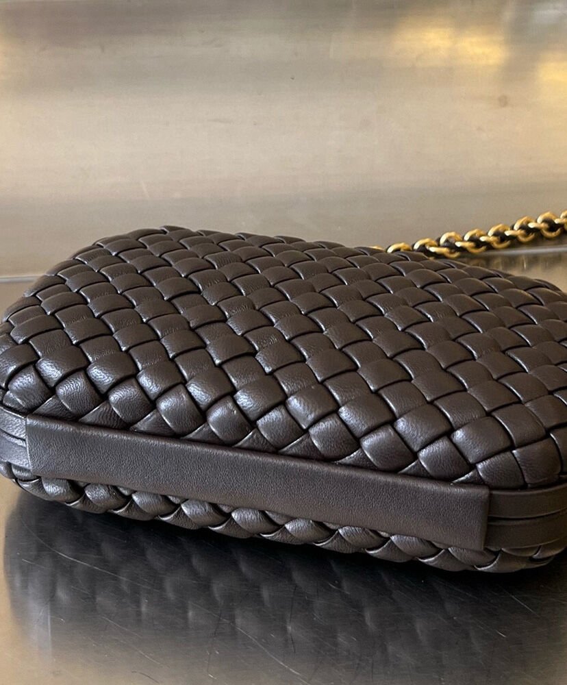 Bottega Veneta Knot With Chain 776662 - Image 4