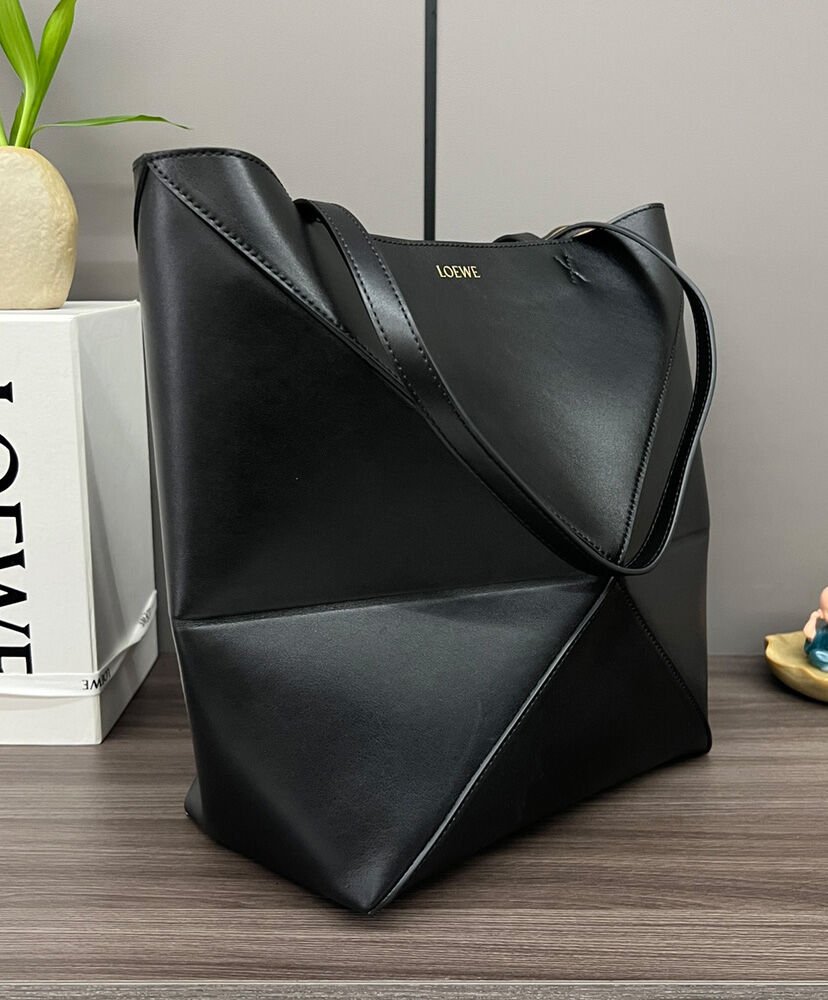 Loewe Puzzle Fold Tote In Shiny Calfskin - Image 3