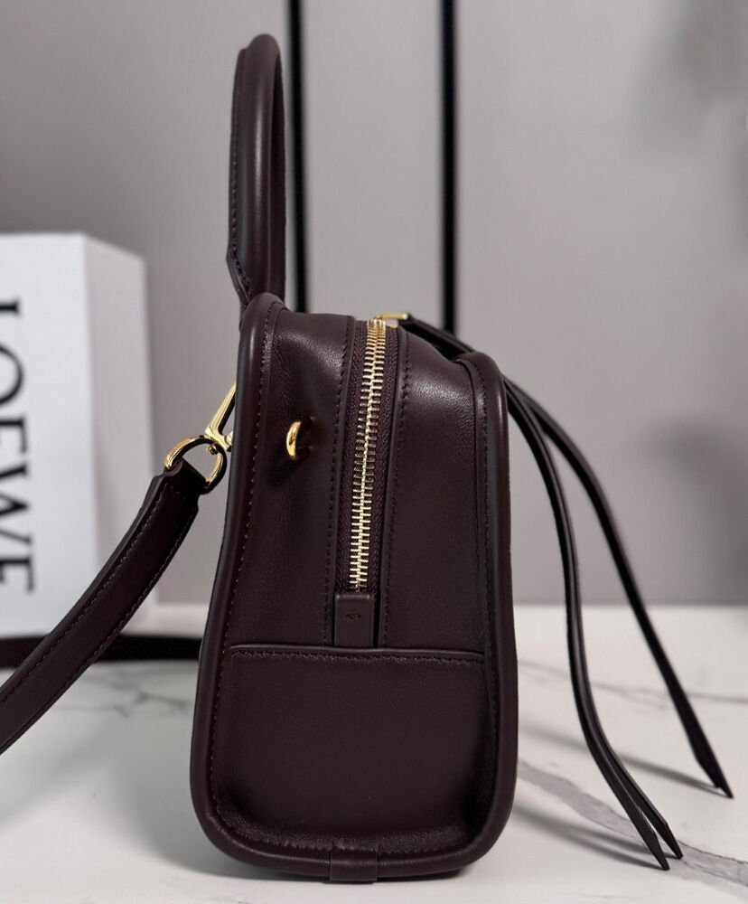 Loewe Small Amazona 180 Bag In Soft Calfskin A039AS0X01 - Image 3