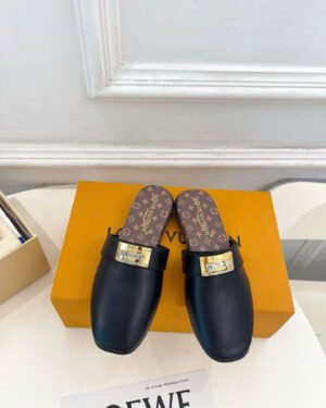 Louis Vuitton Haven Flat Closed Mule