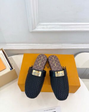 Louis Vuitton Haven Flat Closed Mule