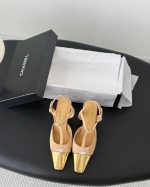 Chanel Two-Tone Slingback Escarpin