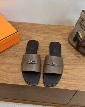 Hermès Giulia Sandals Women's