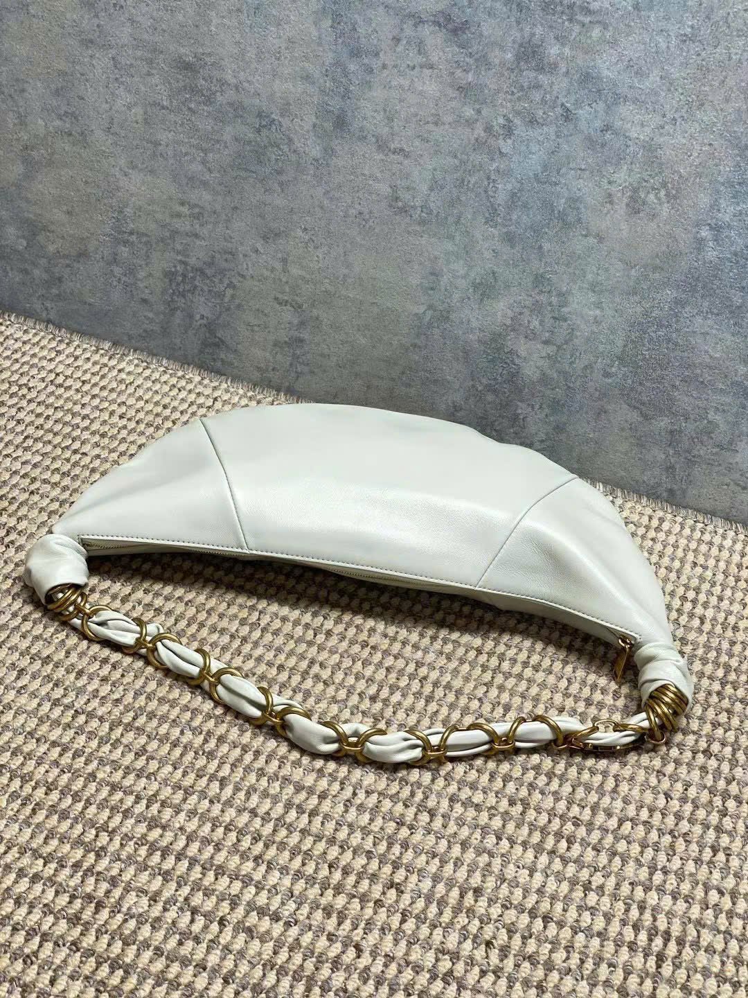 Saint Laurent Amalia Hobo Bag - Image 4
