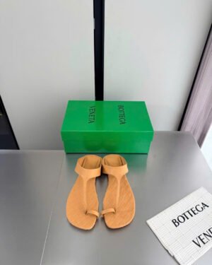 Bottega Veneta Livia Flat Thong Sandal