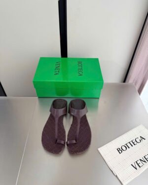 Bottega Veneta Livia Flat Thong Sandal